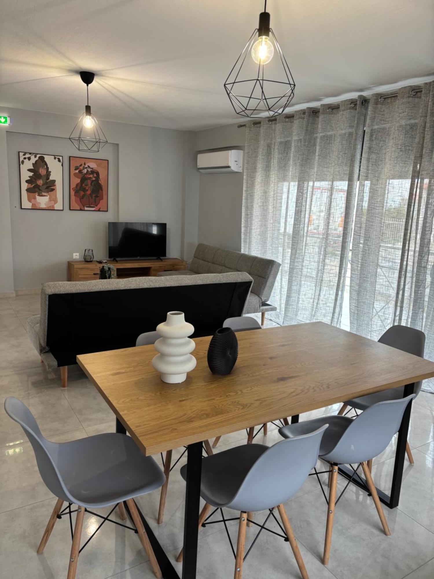 Elinor Apartments Флогита Экстерьер фото