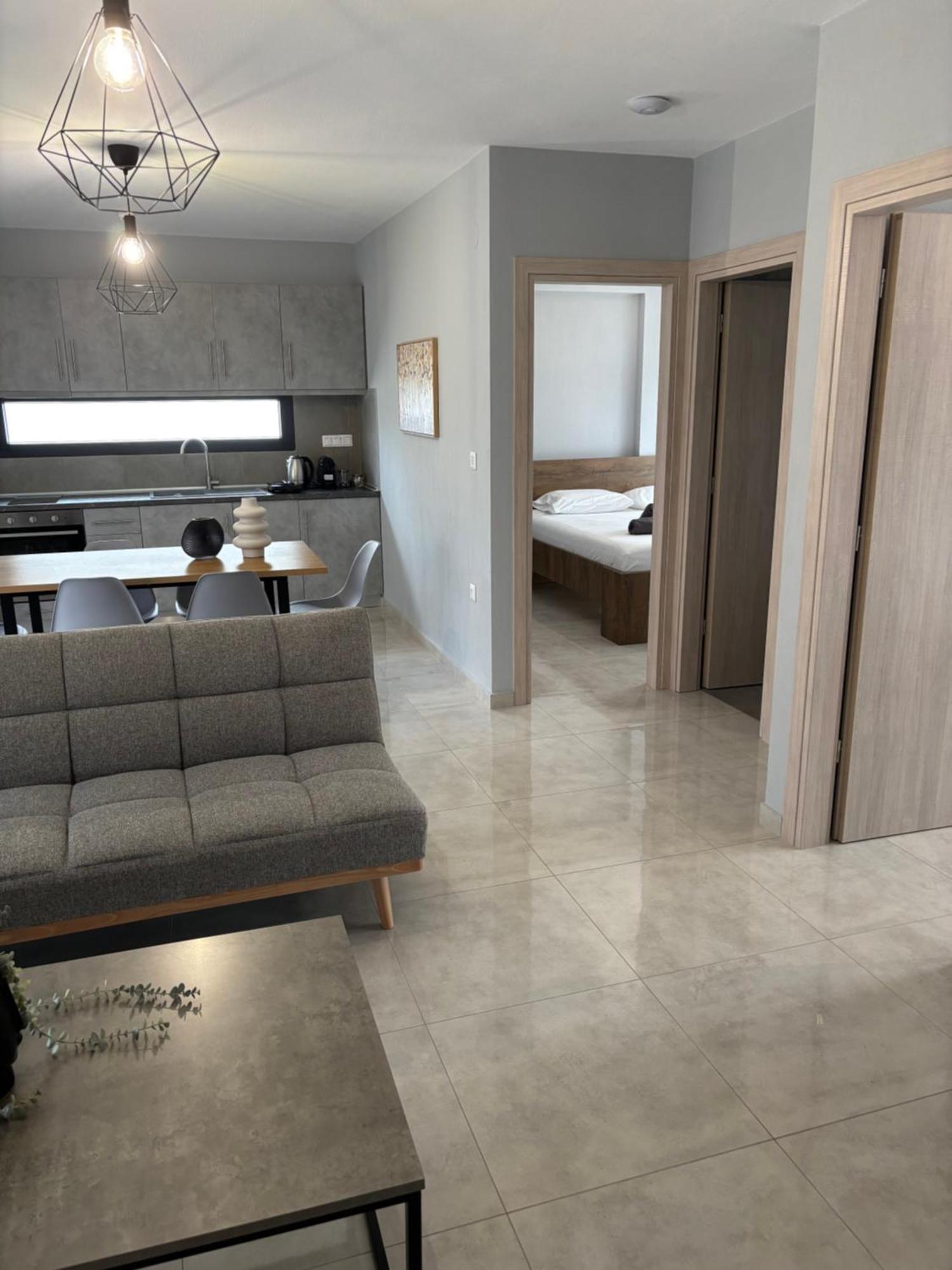 Elinor Apartments Флогита Экстерьер фото